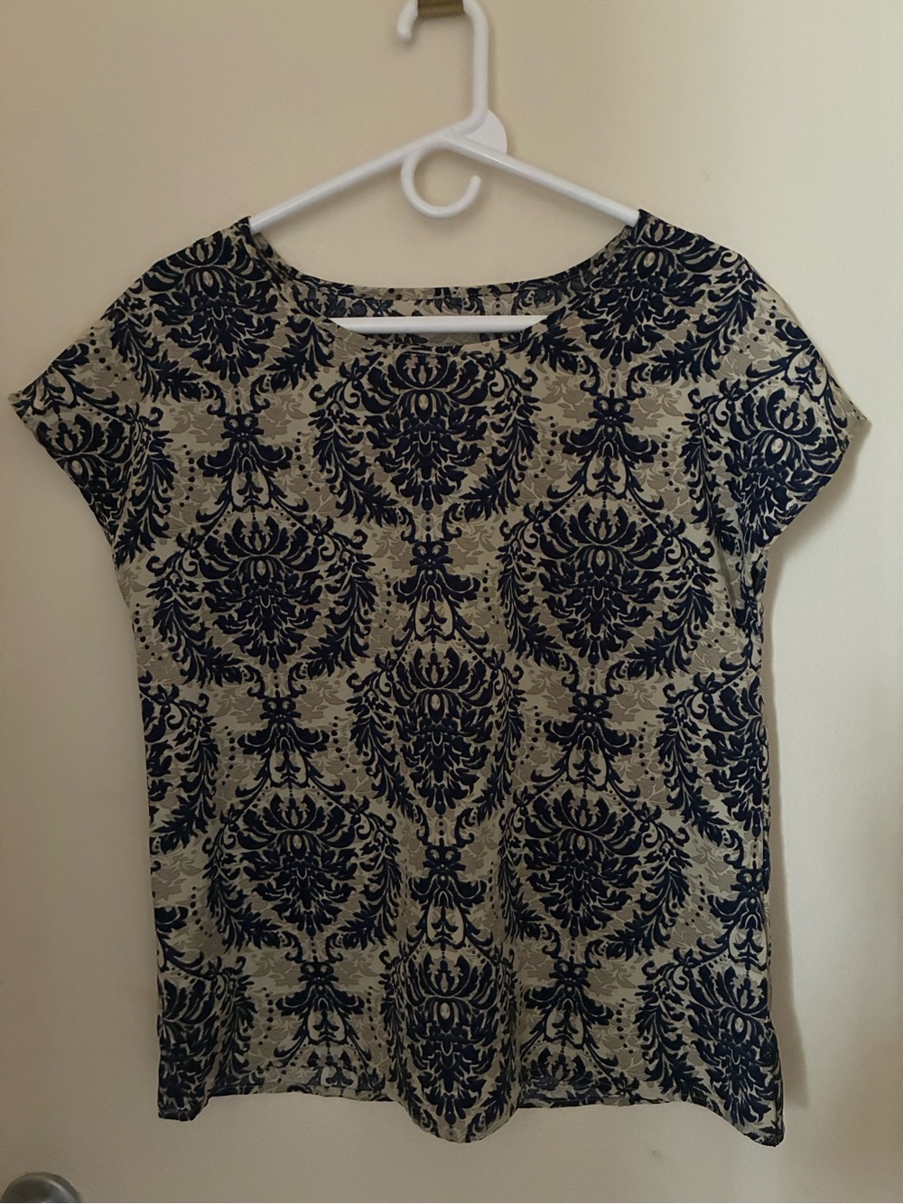 Women’s Navy and Beige Patterned Short Sleeve Dress